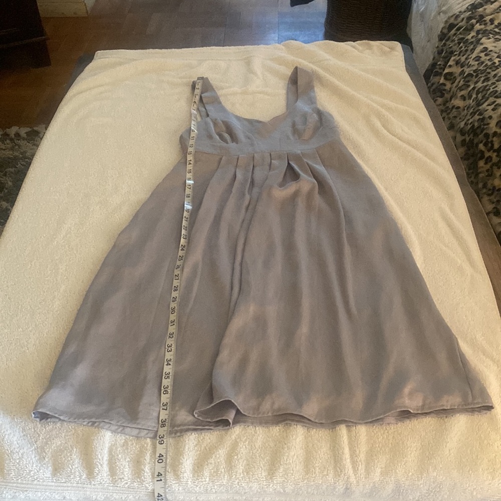 Moochi from New Zealand stunning silver dress with gorgeous lining. - Picture 10 of 13
